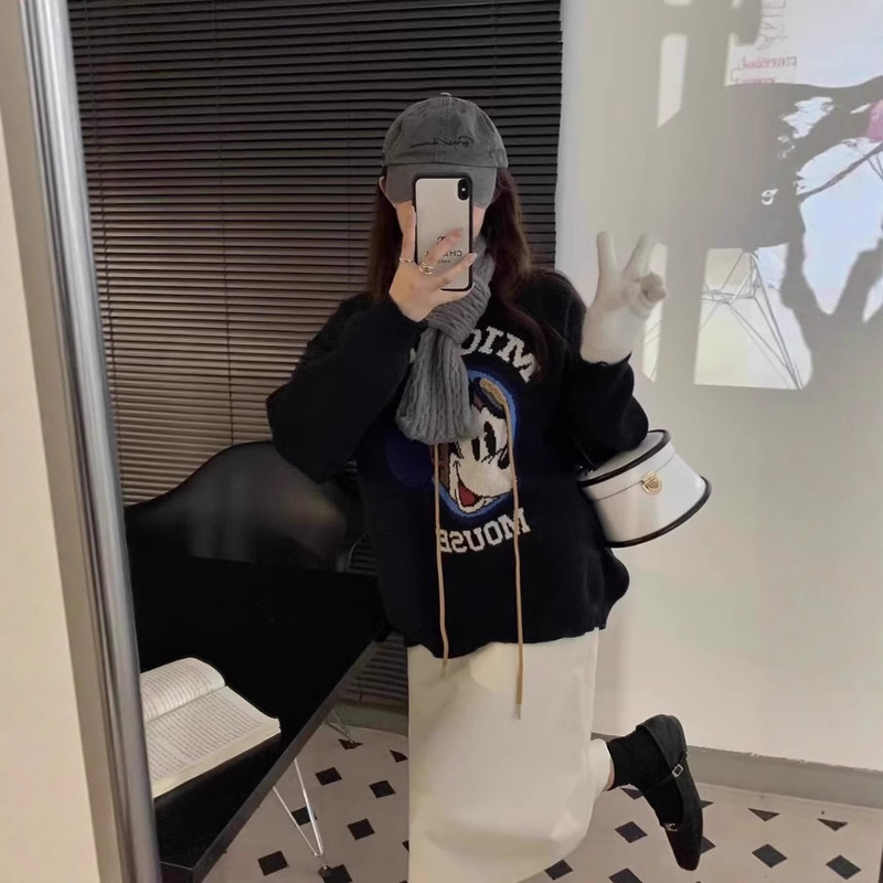 Mickey Cartoon Drawstring Sweater for Women, Spring and Autumn Style, Loose Fit, Slimming, Round Neck, Long Sleeve Top with Tie Design, Lazy Style