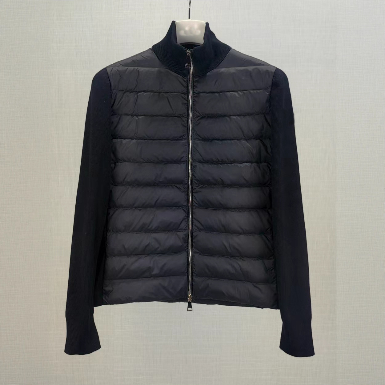 2025 New down Jacket Women's Spliced ​​Knitted Sleeve Cardigan Short Stand Collar White Goose down Autum Thin Jacket