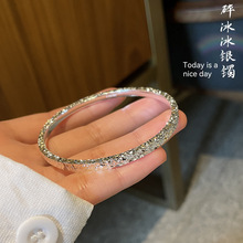 �ķ�������������y���CŮ 999���y����ins���p����]���y���C