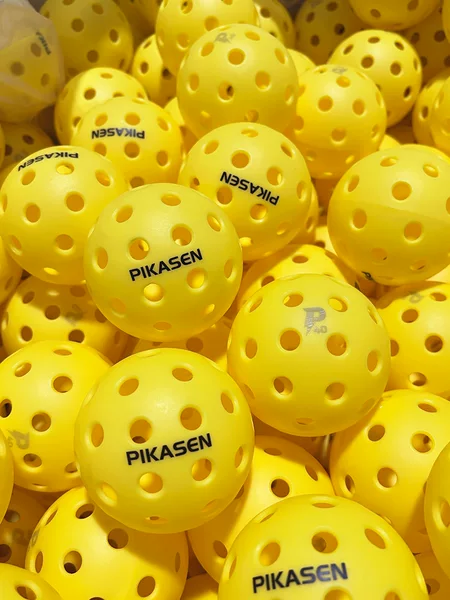 Pickleball 40-Hole Pickleball Injection Molding Process Hole Ball Indoor and Outdoor Sports Special Pickleball