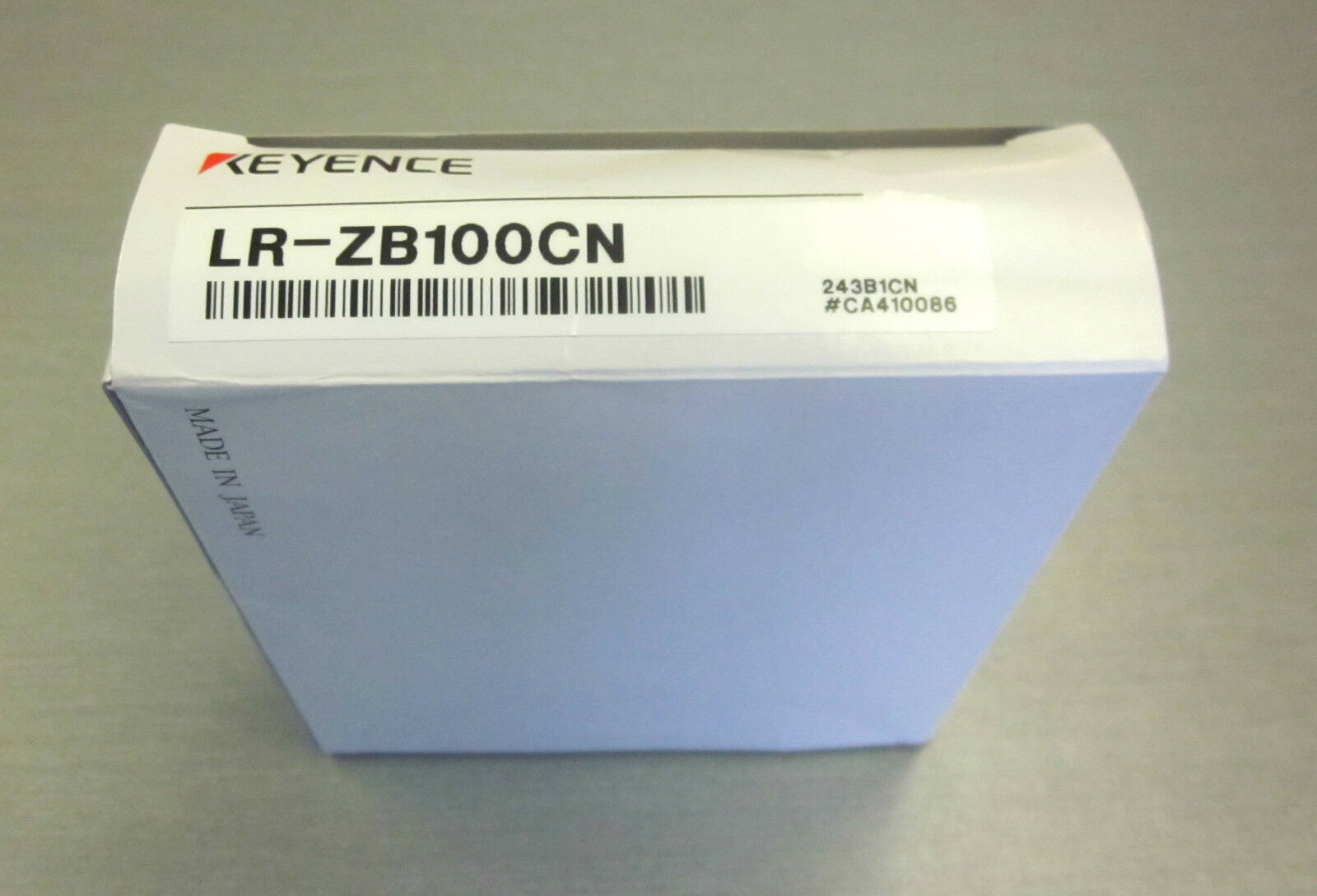 现货供应放大器内置型CMOS激光传感器LR-ZB100CN 全新原包装