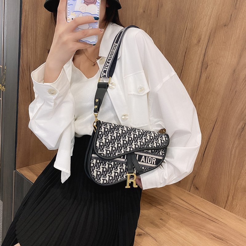 サドルバッグクロスボーダーヨーロッパとアメリカの刺繍卸売Bags2025新しいショルダーバッグワイドショルダーストラップニッチデザインクロスボディバッグ|undefined