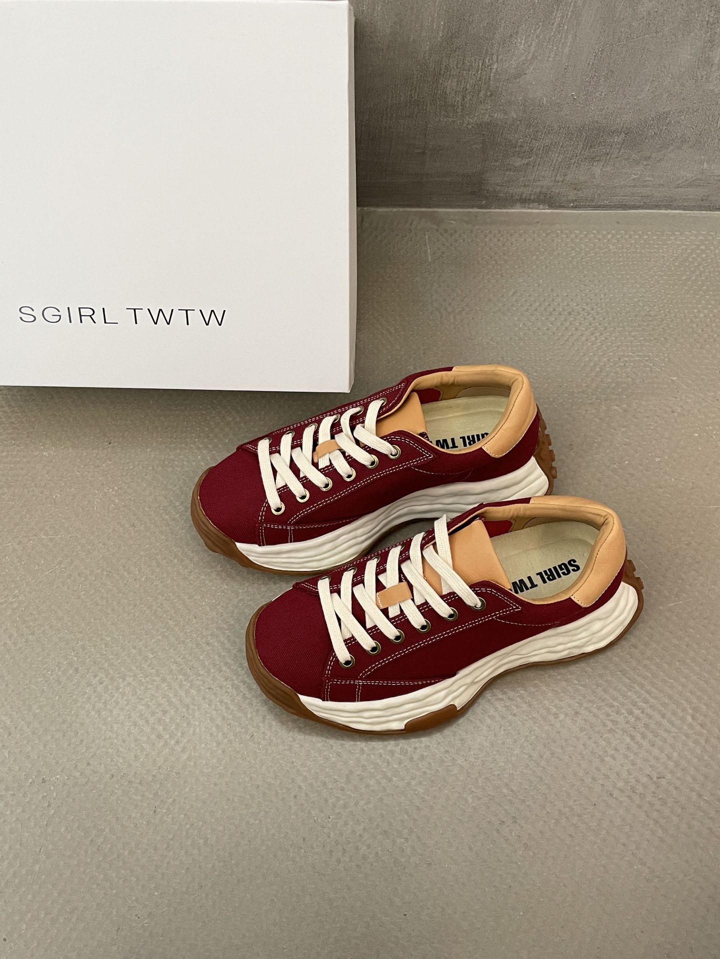 SGIRL TWTW High-End Design Casual For Women 2025 Thick-Soled Forrest Gump Dissolving Sports Versatile Dad Shoes_vogvips.com