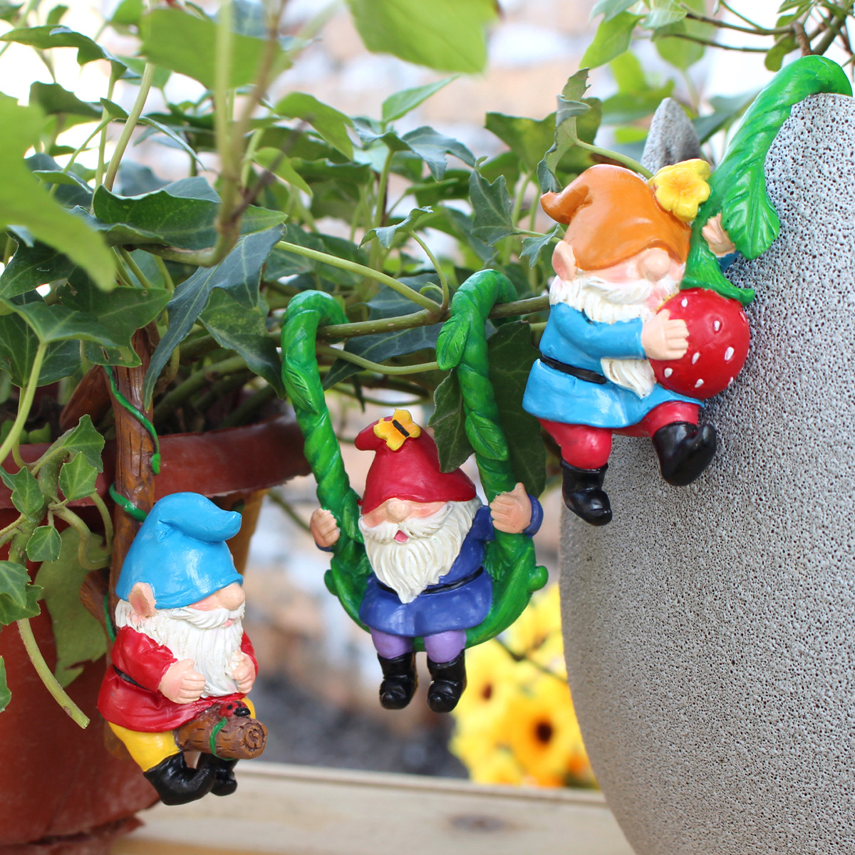  New Resin Swing Dwarf Pendant Creative Outdoor Garden Gnome Micro Landscape Decorations Hanging Potted Plant
