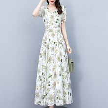 2025新款中年妈妈减龄连衣裙中长裙洋气中老年春夏季收腰显瘦裙子