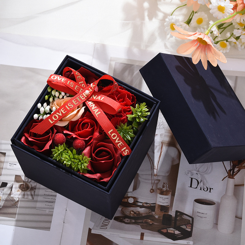 Neue Kreative Doppelschichtige Rotierende Rosen-schmuck-geschenkbox display picture 2