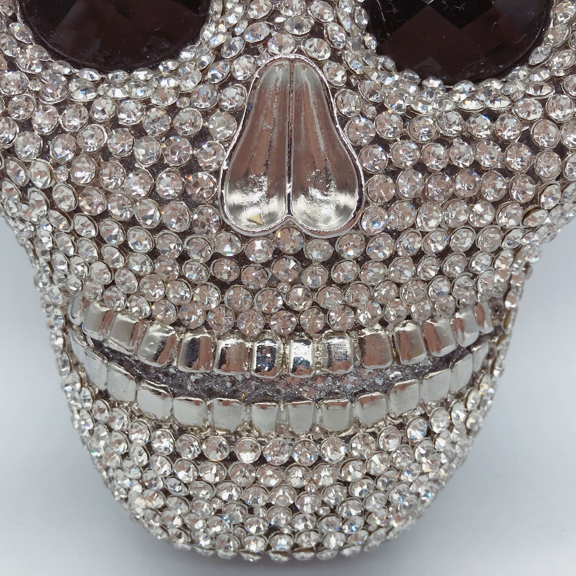 Bolsa de piedra calavera con diamantes bolsas de cena calavera de Halloween bolsas de diamantes de metal
