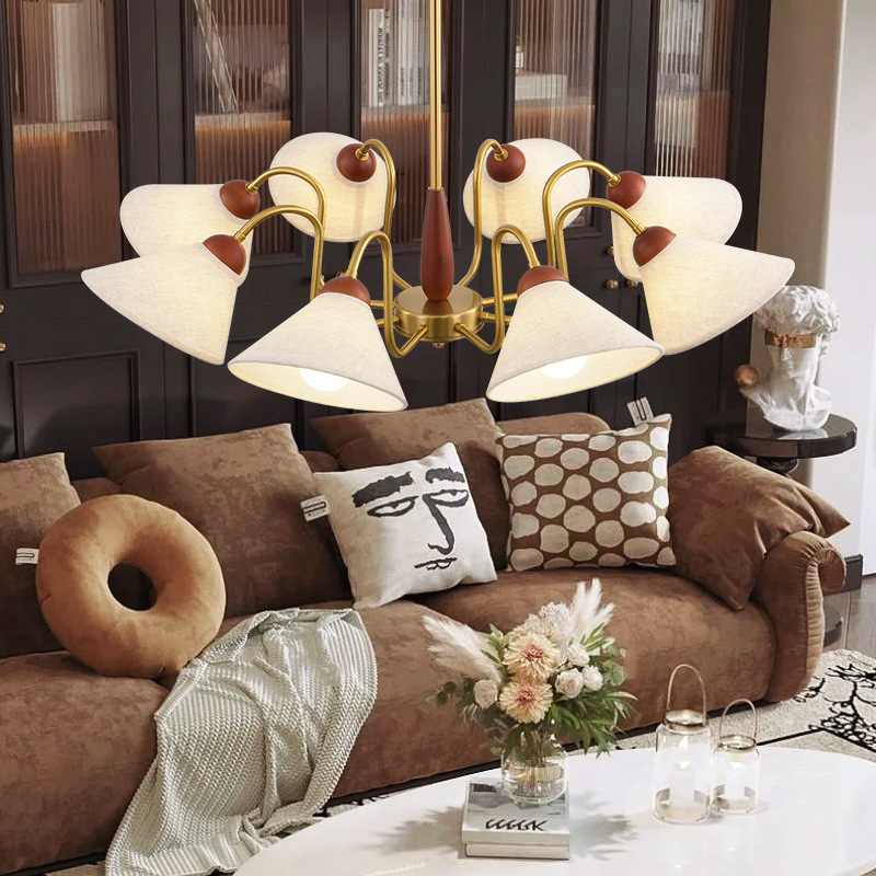 Nuevo estilo retro de nuez de estilo americano de nuez de estilo retro 2025 lámpara de viento antigua del dormitorio, candelabro medieval, sala de estar de alta sensación