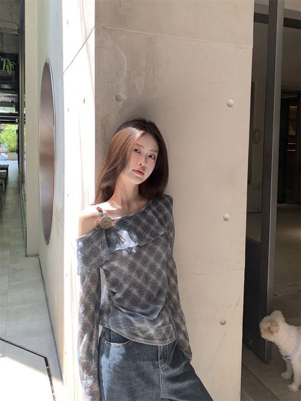 早秋季新款一字肩小衫设计感小心机斜肩修身格子长袖t恤女装上衣|undefined