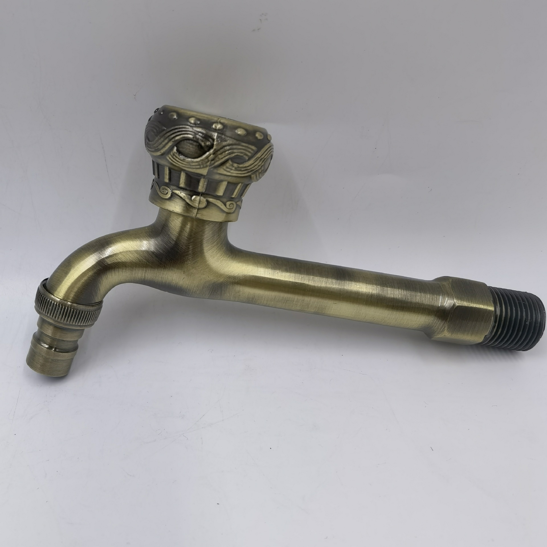 Antique-style washing machine faucet for single cooling, 4-minute special quick-opening extended mop sink, balcony faucet for household use Application Scenario