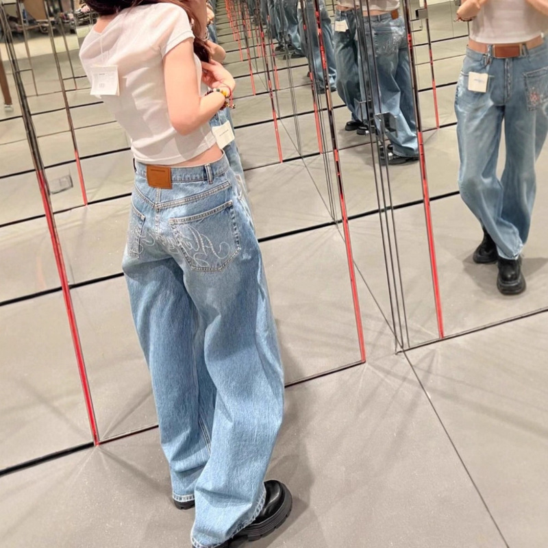 A/Wang1 New Hot Diamond Washed Distressed Straight Jeans Slimming Look Wide Leg Casual Pants for Women A/Wang1 New Hot Diamond Washed Distressed Straight Jeans Slimming Look Wide Leg Casual Pants for Women