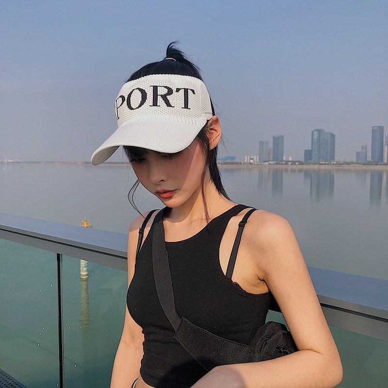 Fashion Empty-top Knitted Breathable Sunscreen Cap display picture 1