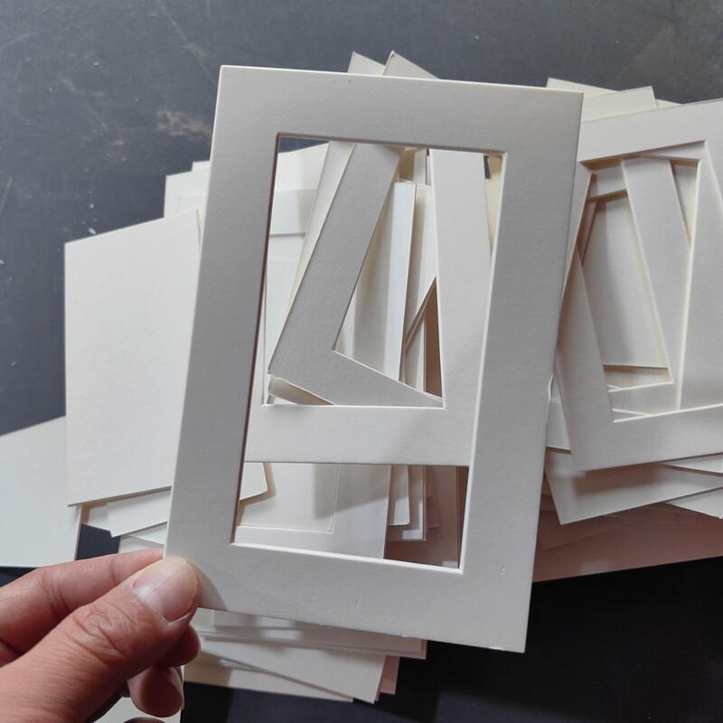 Manufacturers Wholesale Various Sizes of Photo Frame Backing Cardboard, Simple Photo Wall Liners, Picture Display Frames, and Chinese-Style Framing Manufacturers Wholesale Various Sizes of Photo Frame Backing Cardboard, Simple Photo Wall Liners, Picture Display Frames, and Chinese-Style Framing