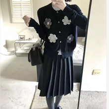 韩系香风藏蓝花朵针织衫两件套装裙女2025年巨好看的早秋一整套装