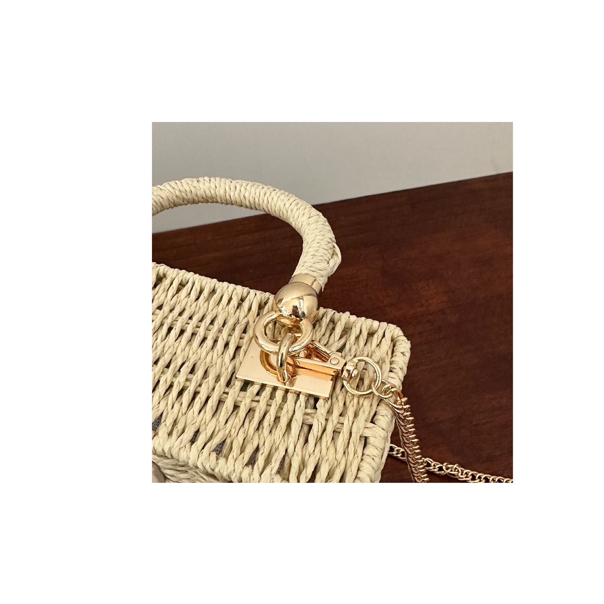 Square Shape Women's Straw Geometric Vacation Square Lock Clasp Straw Bag