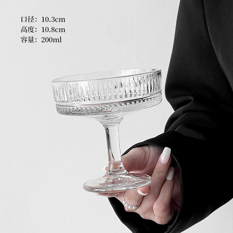 Inswind de alto valor en relieve de pie alto vidrio taza de helado taza de postre taza de bocadillos taza de yogur taza de cóctel