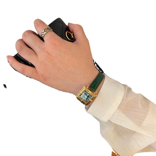 Manufacturer Y Saint S Luo wholesale Yang Shulin L blue sapphire mirror crocodile leather quartz middle-aged series quartz women's watch