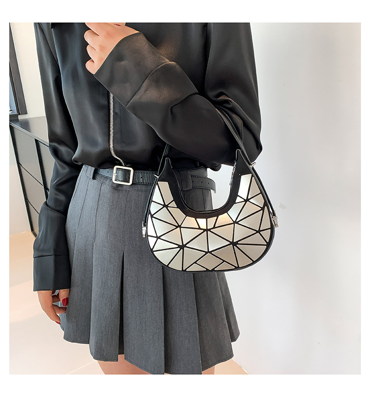 Geometric Armpit Bag For Women Versatile Trendy Shoulder Handbag_voghion.com