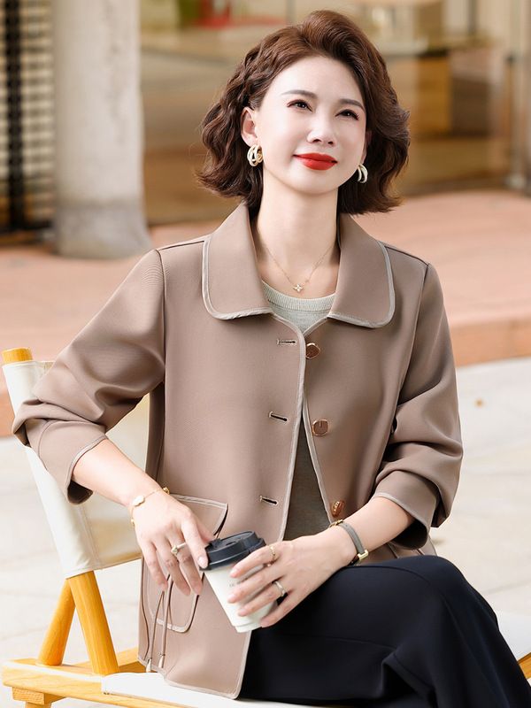 妈妈秋装洋气外套短款毛呢2025新款中老年女春秋休闲大码外套上衣|undefined