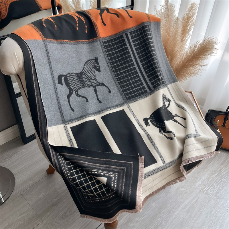 新型のカシミヤのマフラーの女性の高級感の冬の保温はエアコンのストールの長い馬車のウールのストールを厚くします。