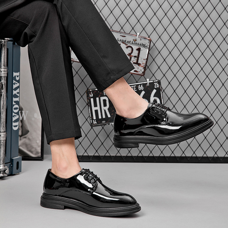 Zapatos brillantes de charol guapos para hombres transfronterizos de talla grande, zapatos casuales ligeros y de tendencia de todo fósforo, zapatos Derby, zapatos de estilista image 5