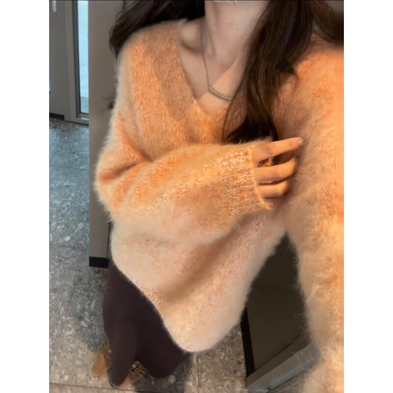 Super Pretty Soft and Waxy Orange V-Neck Mohair Knitwear for Women to Wear in Autumn and Winter, Lazy Loose Knitted Knitwear and Gentle Top Super Pretty Soft and Waxy Orange V-Neck Mohair Knitwear for Women to Wear in Autumn and Winter, Lazy Loose Knitted Knitwear and Gentle Top