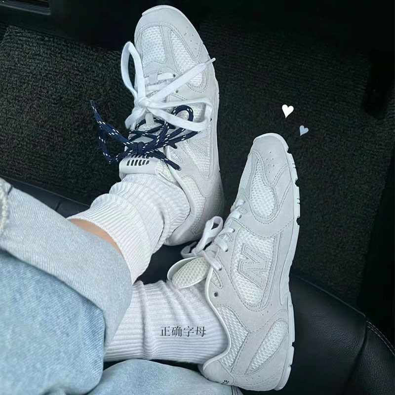 Miu Co-Branded 530 Moral Training Shoes Genuine Leather New Forrest Gump Shoes Two-Color Laces Versatile Casual Fitness Sports Shoes Export Miu Co-Branded 530 Moral Training Shoes Genuine Leather New Forrest Gump Shoes Two-Color Laces Versatile Casual Fitness Sports Shoes Export