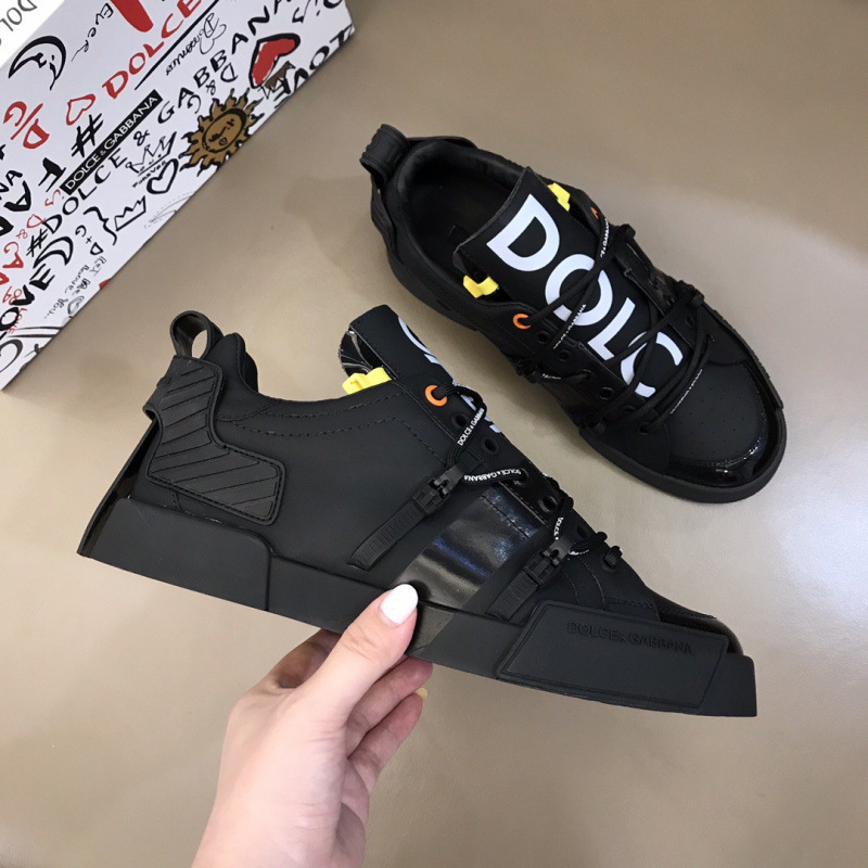 2025 DG nuevo comercio exterior al por mayor coreano popularidad en línea primavera y otoño zapatos deportivos casuales zapatos de cuero pequeños zapatos blancos para hombres
