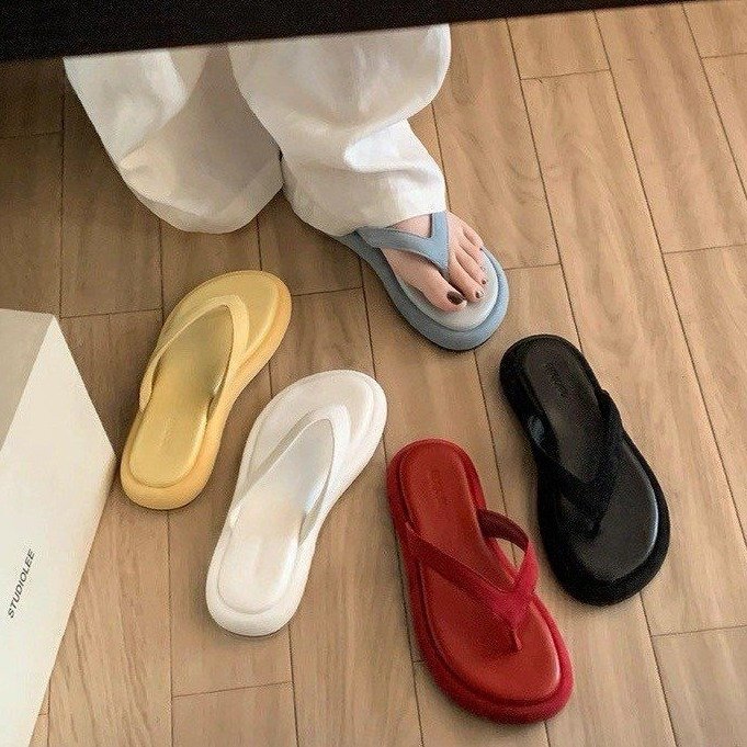 Soft and Comfortable Round-Toe Thick-Soled Beach Thong Sandals for Women, Summer Vacation Slip-On Slippers to Match Dresses