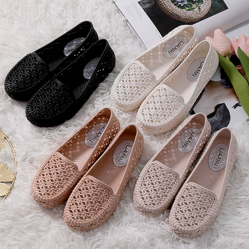 Весенняя Новая повседневная женская обувь Белые туфли женские сандалии из ПВХ женская уличная обувь для мам среднего и пожилого возраста с отверстиями для медсестры