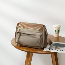 ��Ʒ�|�M�ڷ�ˮ����ţ������ƤŮ���n��ٴ����eб��Ů��С����