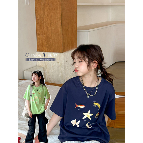 Summer Girls' Short-Sleeve T-Shirts: Mid-to-Large Kids' Wear, Cartoon-Printed, Loose-Fit, Korean-Style Trendy & Versatile, Perfect for a Chic Look