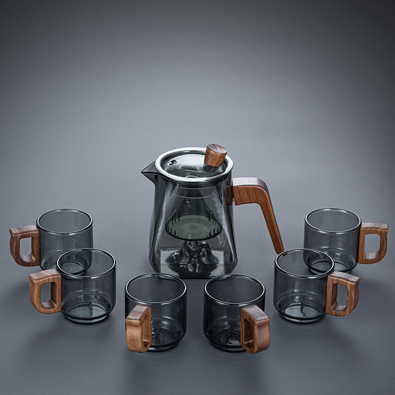 7개의 머리가 있는 산 티팟, 1개의 냄비 + 6개의 무유 컵