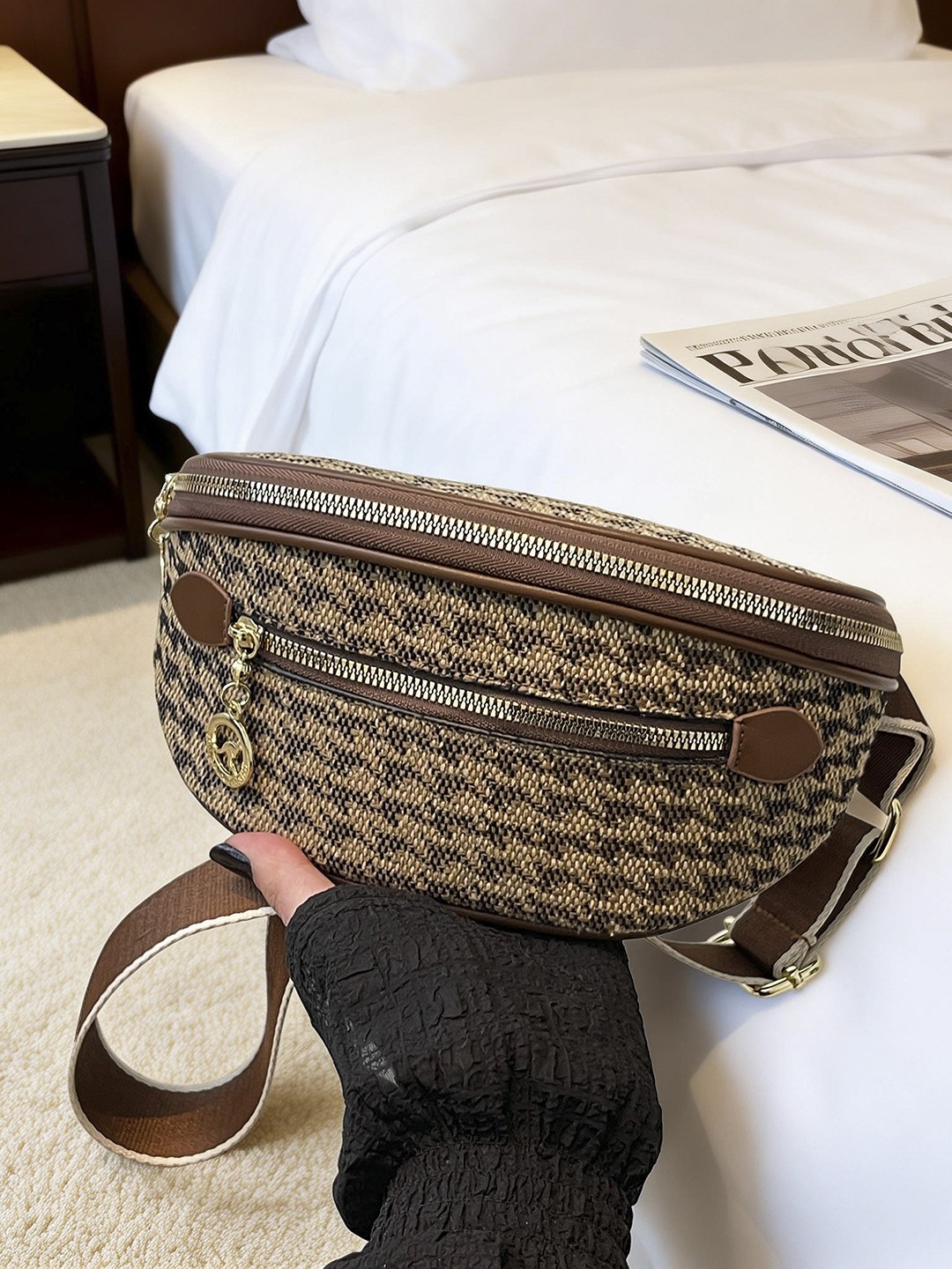 2026 nuevo bolso de cintura de moda de moda para mujeres bolso de hombro universal nicho sensación de diseño bolso de bolsas de pellizco lujoso retro bolso de mochila