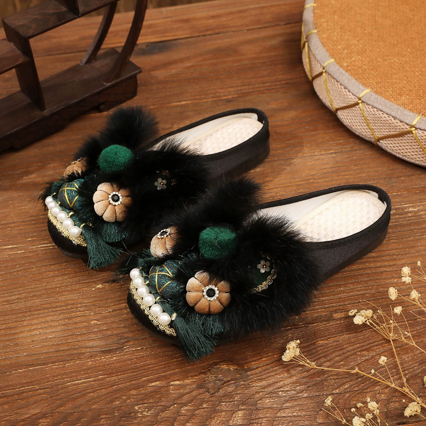 2025 весна и лето новый национальный стиль тигровая обувь ручной работы плоский подошвенный комфорт новая китайская вышитая обувь тапочки