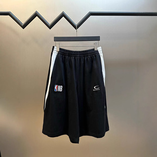 �߰汾B�� NBA��ϵ��TRACKSUIT��ѝ�r���\�ӑ������e��Ůͬ��