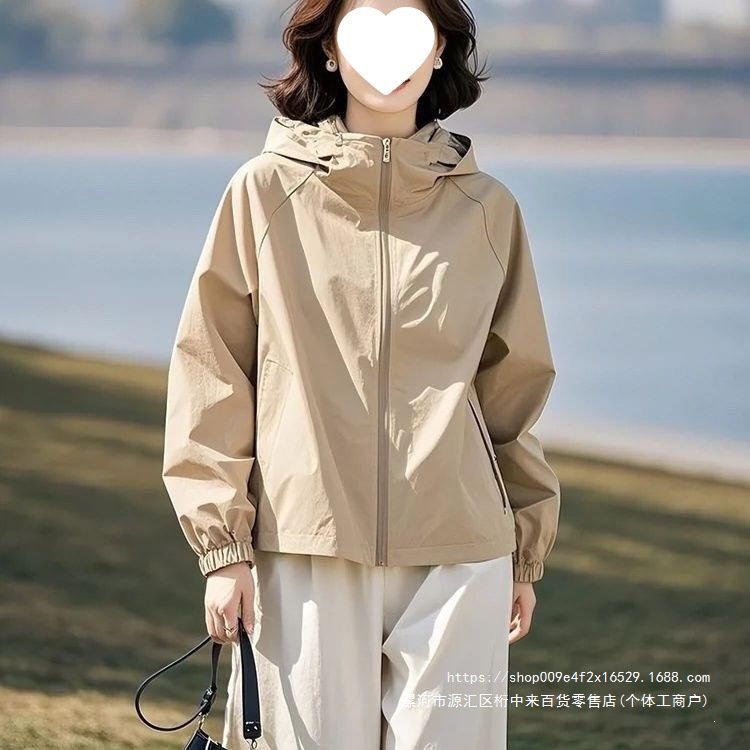 2026 New Style Loose Fit, Versatile, Stylish, Short Casual Hooded Jacket, Perfect for Petite Figures, Spring Windbreaker