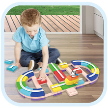 亞馬遜跨境玩具 DIY積木拼裝卡通電動軌道車早教啟蒙寶寶玩具