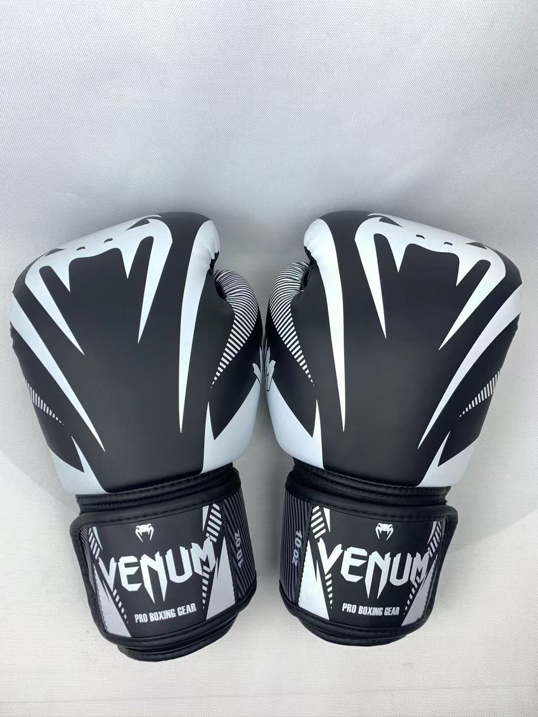 Venum Pro Boxing Gear Gloves (10 oz) Black/White