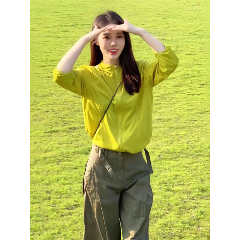 European Casual Sports Suit for Women 2025 New Summer Fashionable and Stylish Hooded Top Sportswear Two-Piece Set Trendy