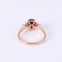 �S��ֱ�N�炐�ȁ������ʌ���ָŮ 18K��ĪɣʯȺ�荽��p��Ů��ָ