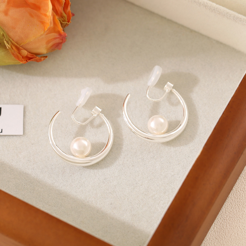 Pearl Minimalist Ear Clips For Women Personalized Light Luxury_voghion.com