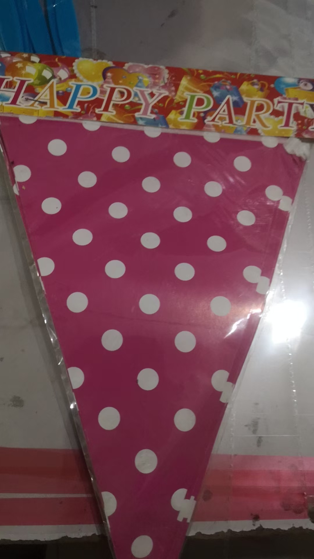 Pequeño punto triángulo de papel bandera bebé cumpleaños decoración de fondo bandera colgante Bandera de cumpleaños bandera en stock al por mayor