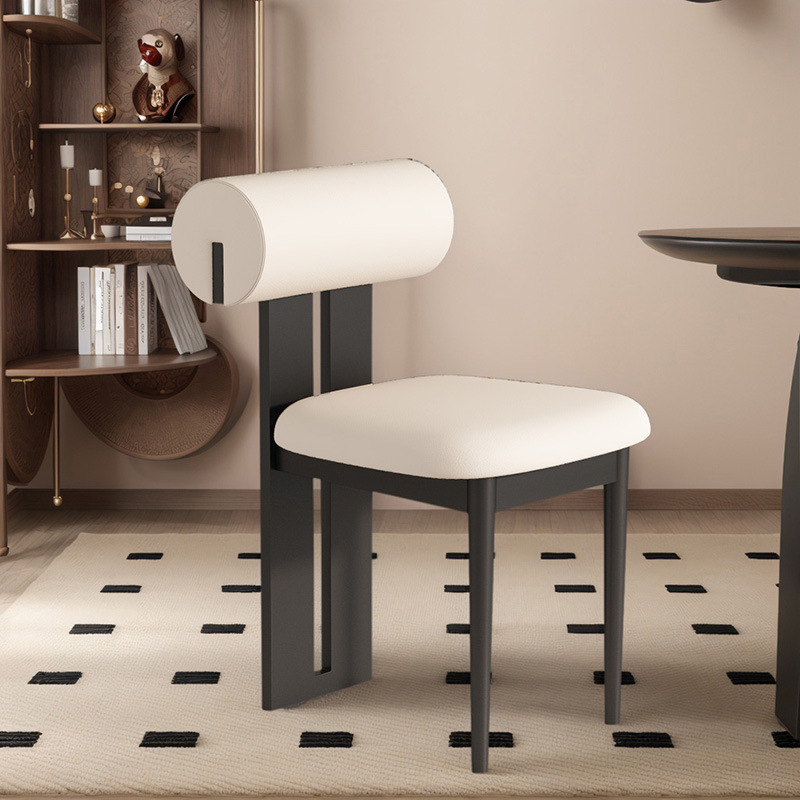 Silla de comedor de madera maciza nórdica para el hogar celebridad de Internet silla de respaldo simple y suave silla de diseño cafetería mesa de comedor comercial