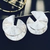 White K 2627