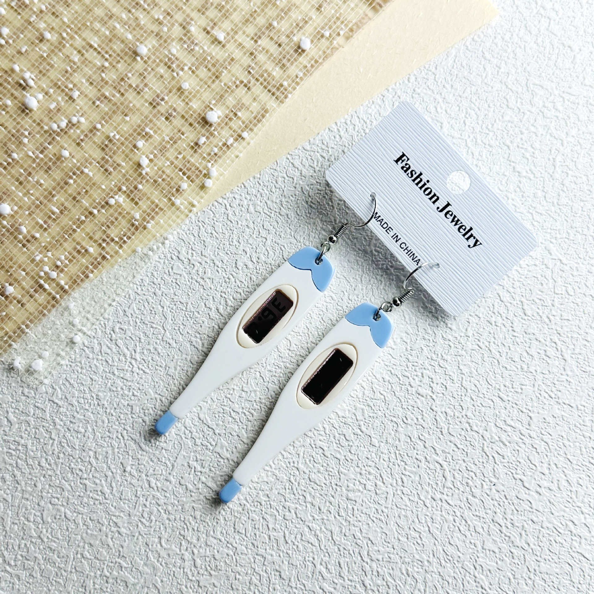 Acrylic Material Cartoon, thermometer Pattern 1 Pair Cartoon Style Cartoon Thermometer Arylic Drop Earrings