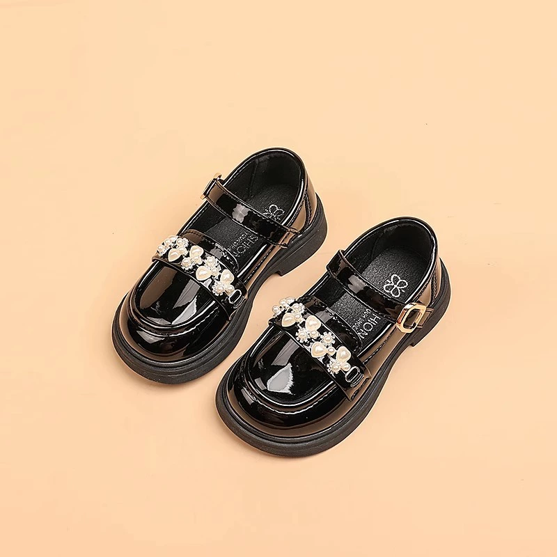 Детские британские кожаные туфли-лоферы из лакированной кожи на мягкой подошве, осень 2025, новая модная школьная обувь чёрного цвета для выступлений