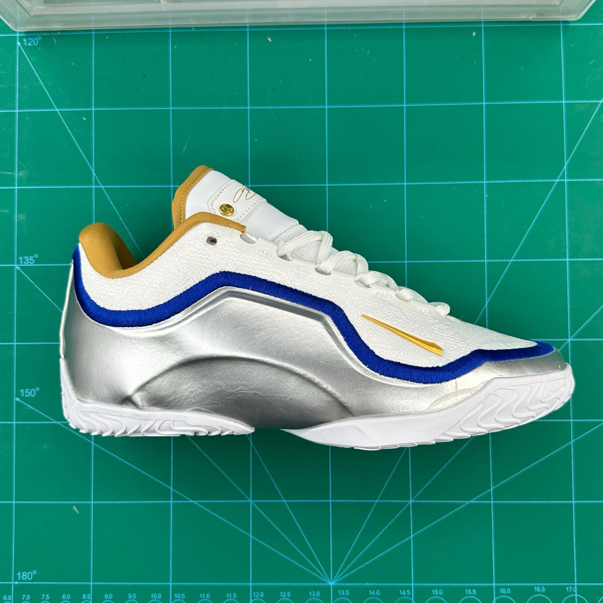 Zapatillas de Baloncesto para Hombre LeBron 23 de Piel y Caucho, Antideslizante, Amortiguación, para Entrenamiento image 12
