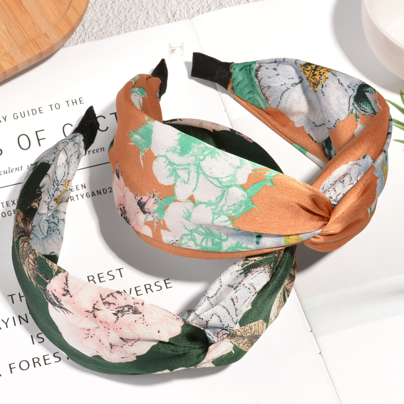 Korean Floral Wide-brimmed Headband display picture 4