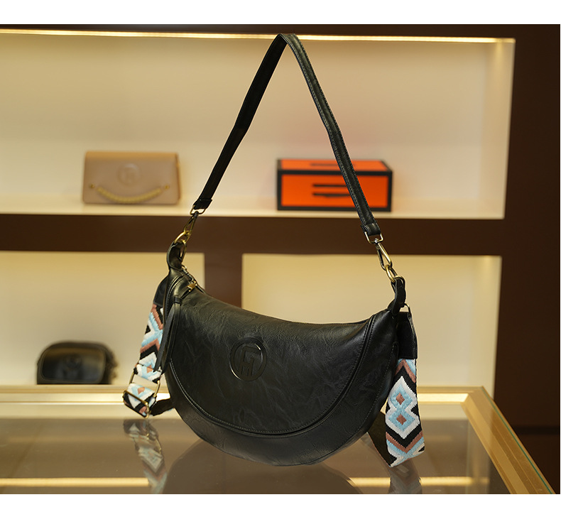 Borsa a tracolla da donna sotto ascella con tracolla larga_voghion.com